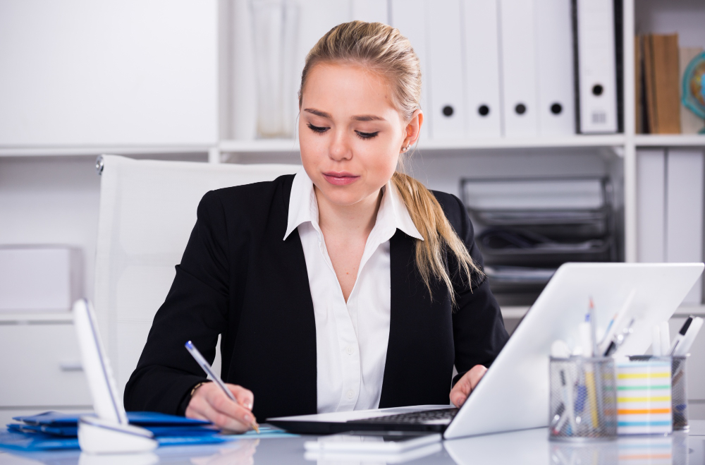 avocat de drept comercial